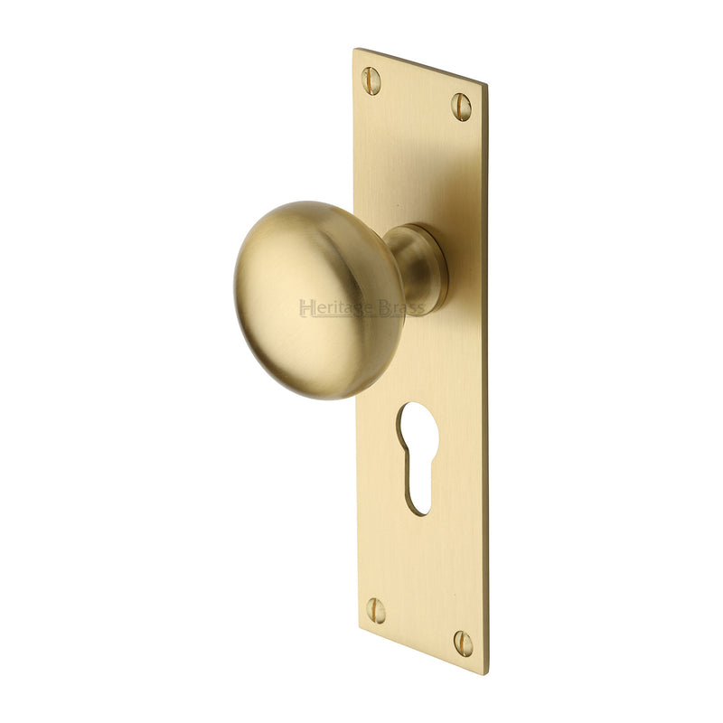 Balmoral Door Knob on Plate