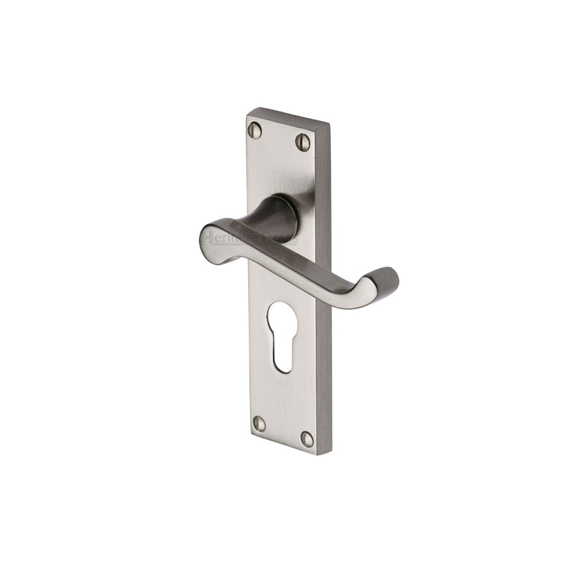 Builders' Range Door Handle on Plate