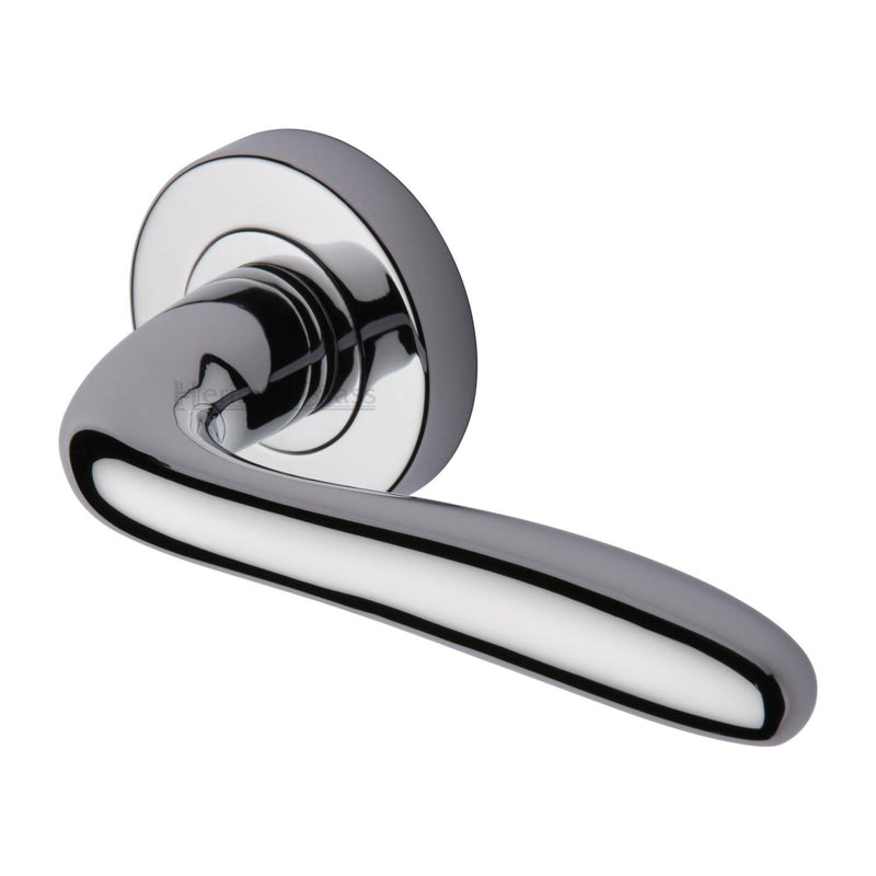 Columbus Door Handle on Round Rose