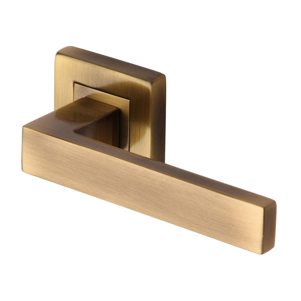 Delta Sq Door Handle on Square Rose