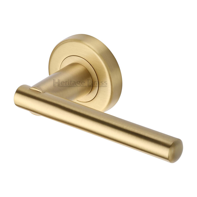 Challenger Door Handle on Round Rose