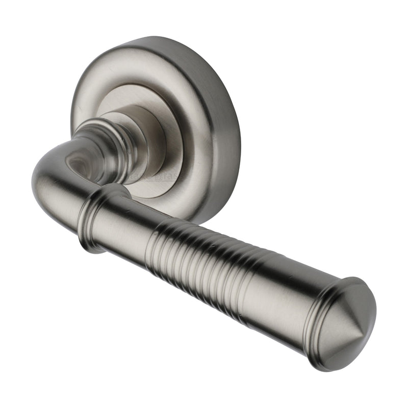 Colonial Reeded Door Handle on Round Rose