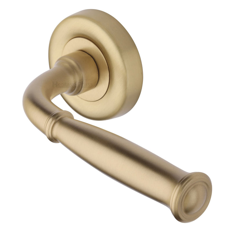 Lincoln Door Handle on Round Rose