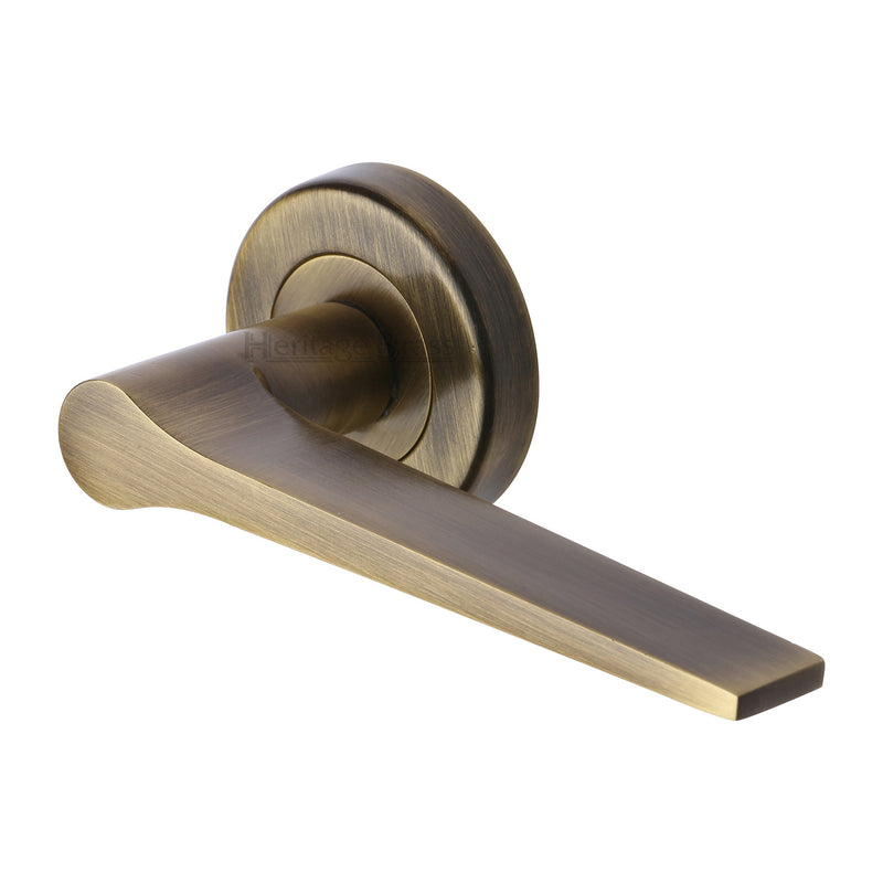 Gio Door Handle on Round Rose