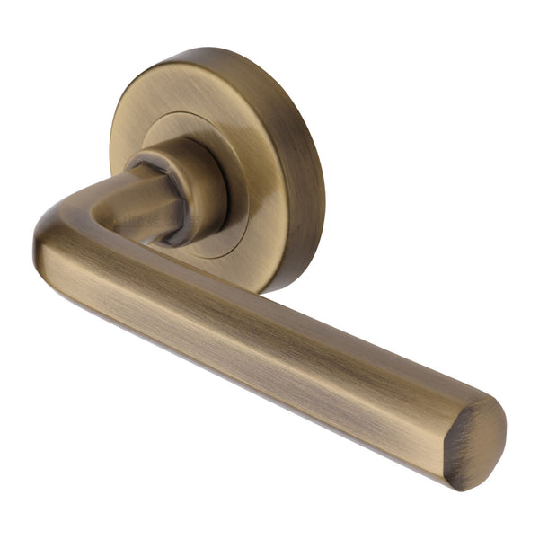 Octave Door Handle on Round Rose