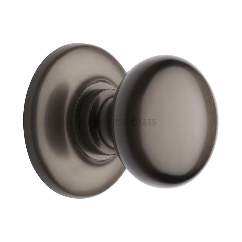 Round Center Door Knob - V901