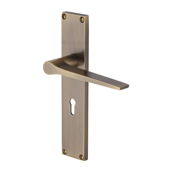 Gio Door Handle on 200mm Plate